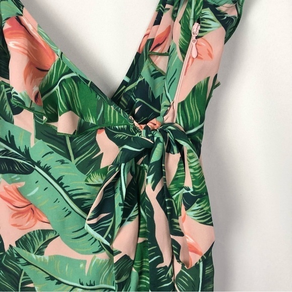 Show Me Your Mumu X Barbie Raquelle Green Floral Romper L - Picture 3 of 5